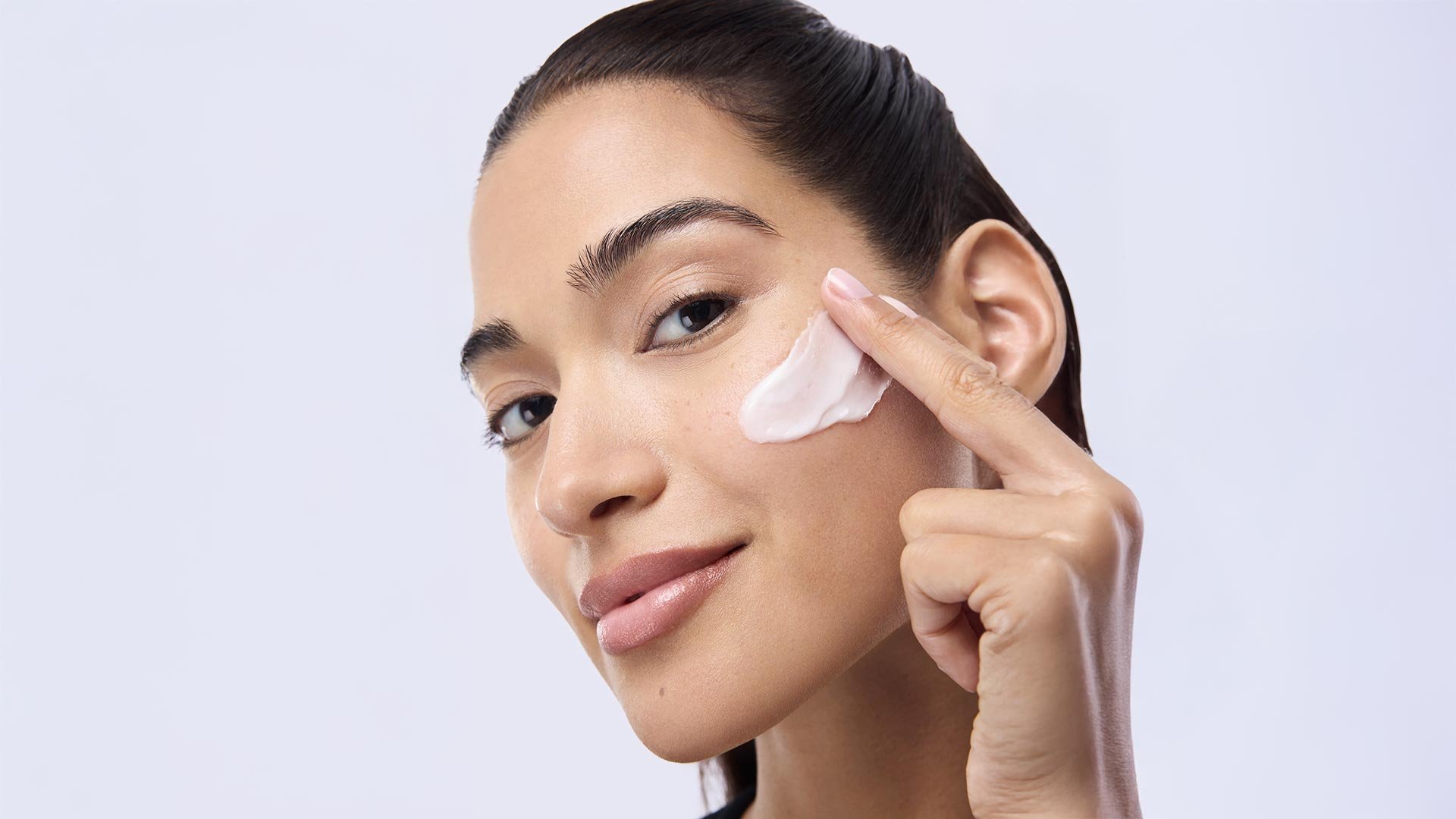 20241025 Digital Revitalift Filler Ha Cream Still1 Woman Dmi Image Na No Cta Landscape