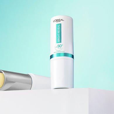 252990 SKINCARE Banner Stick UV Bright 940x705px
