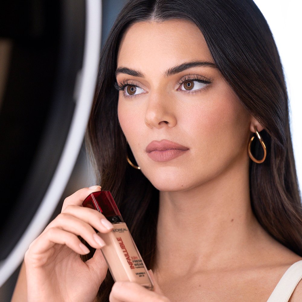 Infaillible 32h Foundation Banner